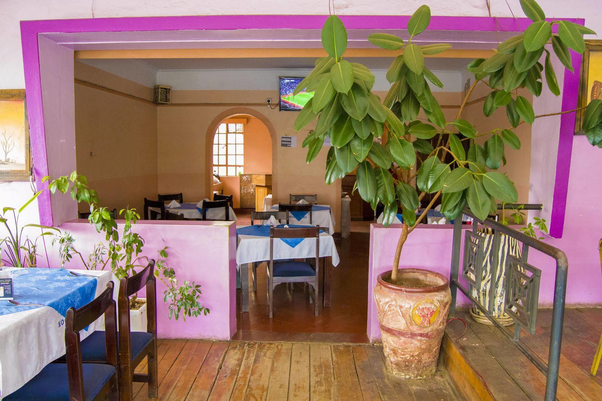 Mooreland Hotel Nairobi Buitenkant foto