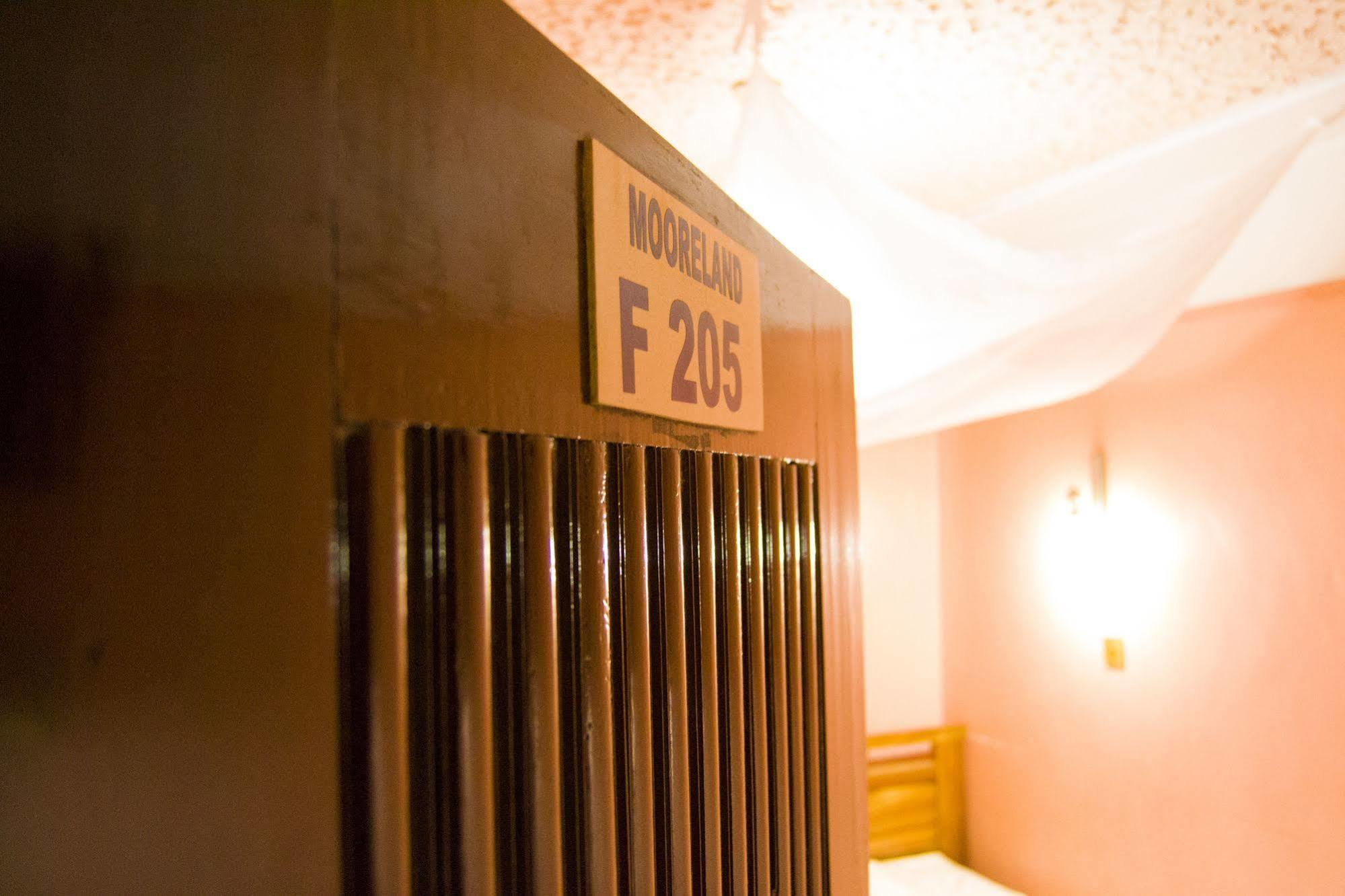 Mooreland Hotel Nairobi Buitenkant foto